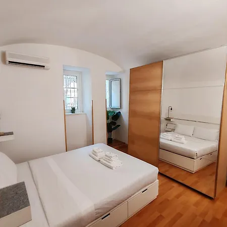 The Holy Appartement Rome