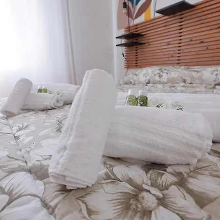 The Holy Apartamento
